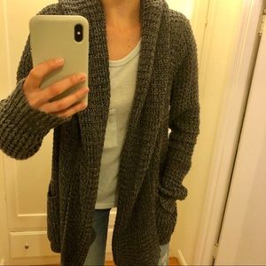 Dark grey knit sweater with pockets
